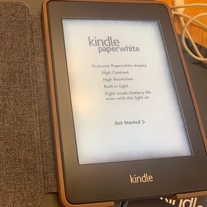 Amazon Kindle PaperWhite e-Reader with Tan Leather Cover
